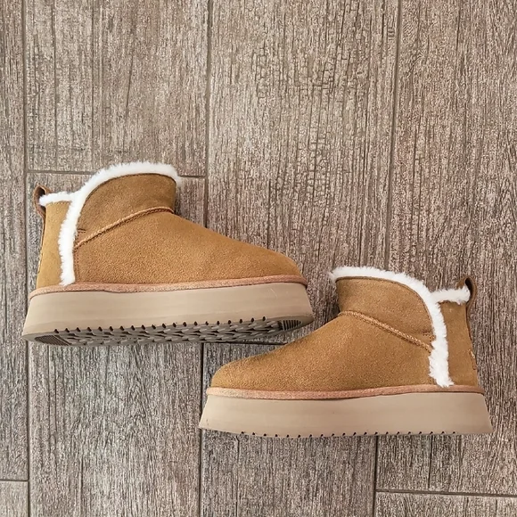 Koolaburra By UGG Koola Ultra Mini Platform tan suede boots with fur - Picture 8 of 10